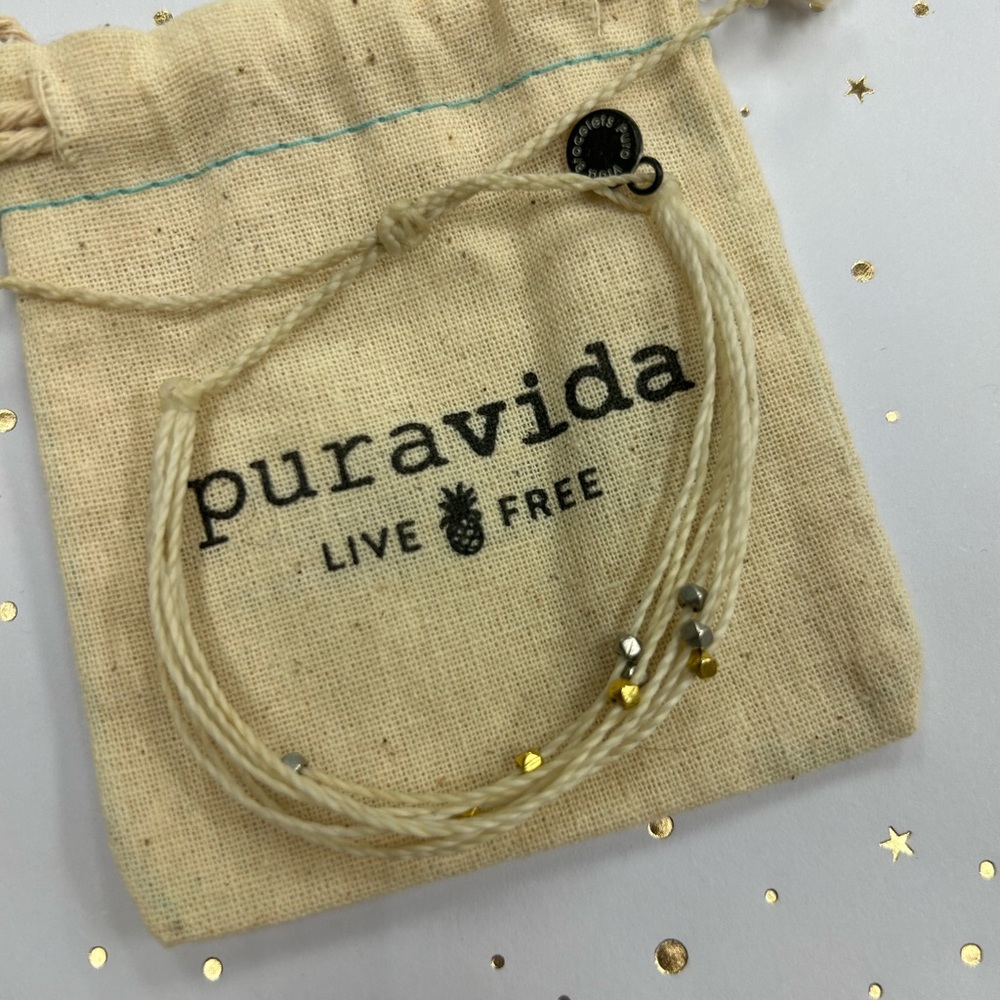 Pura Vida bracelet never worn brand new! Waterproof and durable!